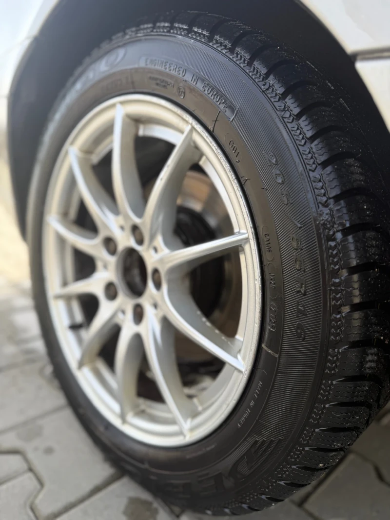 Mercedes-Benz C 220, снимка 9 - Автомобили и джипове - 53211403