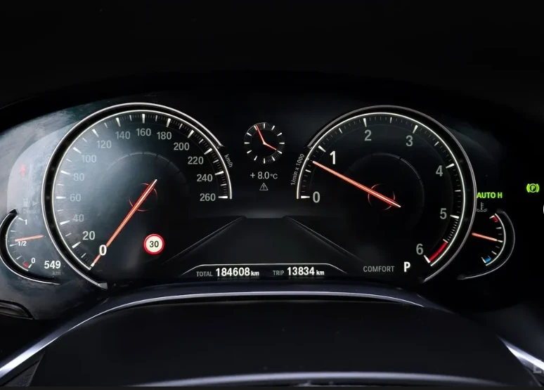 BMW 740 Ld * M-Package* * HeadUp* AвтоКредит* (ЦЕНА ДО БГ) - изображение 9