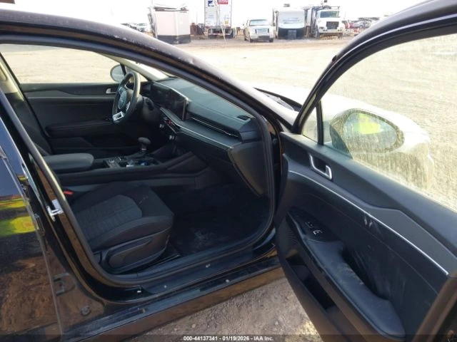 Kia K5 LXS, снимка 10 - Автомобили и джипове - 53733583