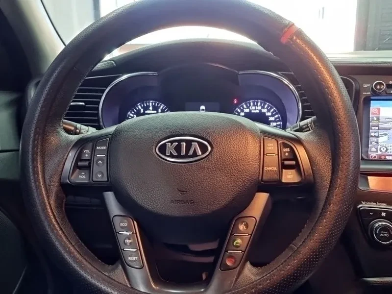 Kia K5 2.0 Prestige Basic Model, снимка 12 - Автомобили и джипове - 55652017
