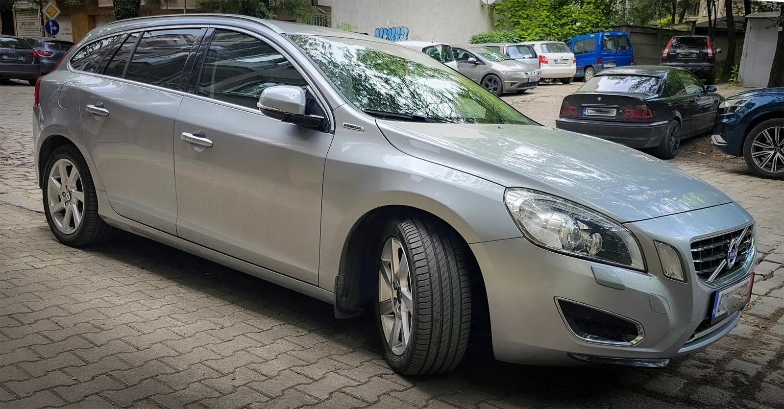 Volvo V60 Plug-in hybrid, снимка 1