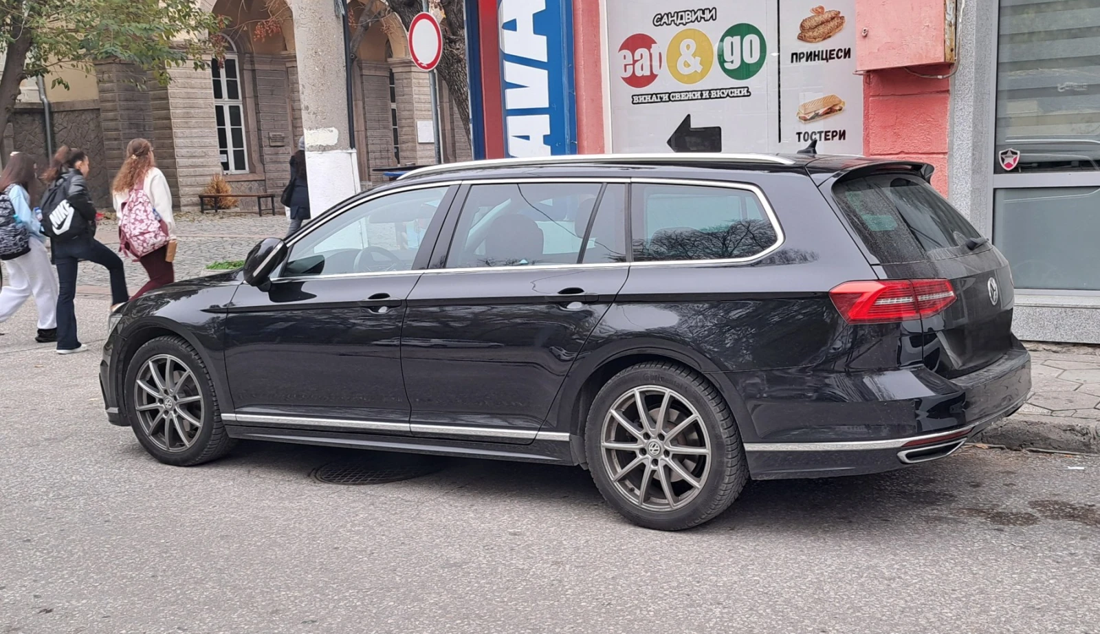 VW Passat Variant B8 R-Line Highline 2.0TDI 190�.�. Facelift | Mobile.bg � ����������� 2