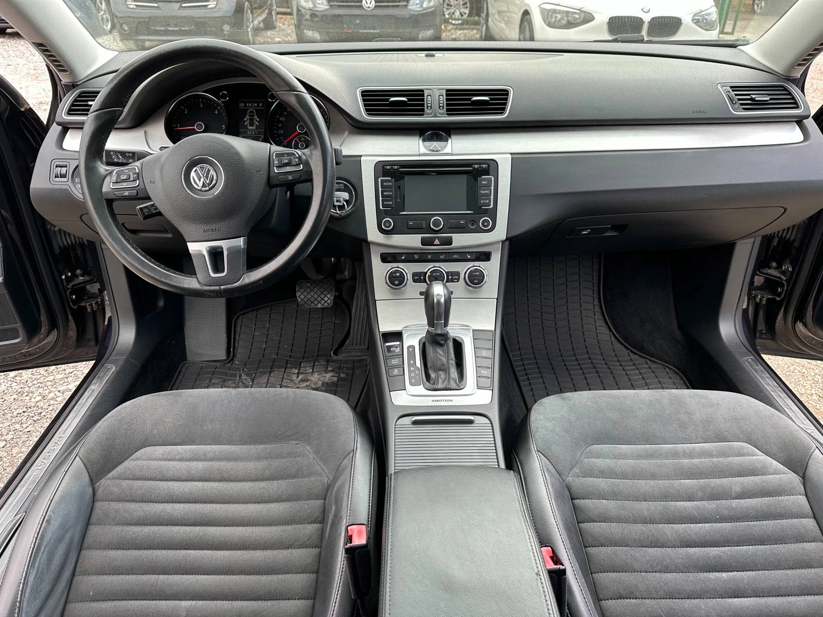 VW Passat 2.0TDI 170kc NAVI DSG 4X4 PANORAMA - изображение 10