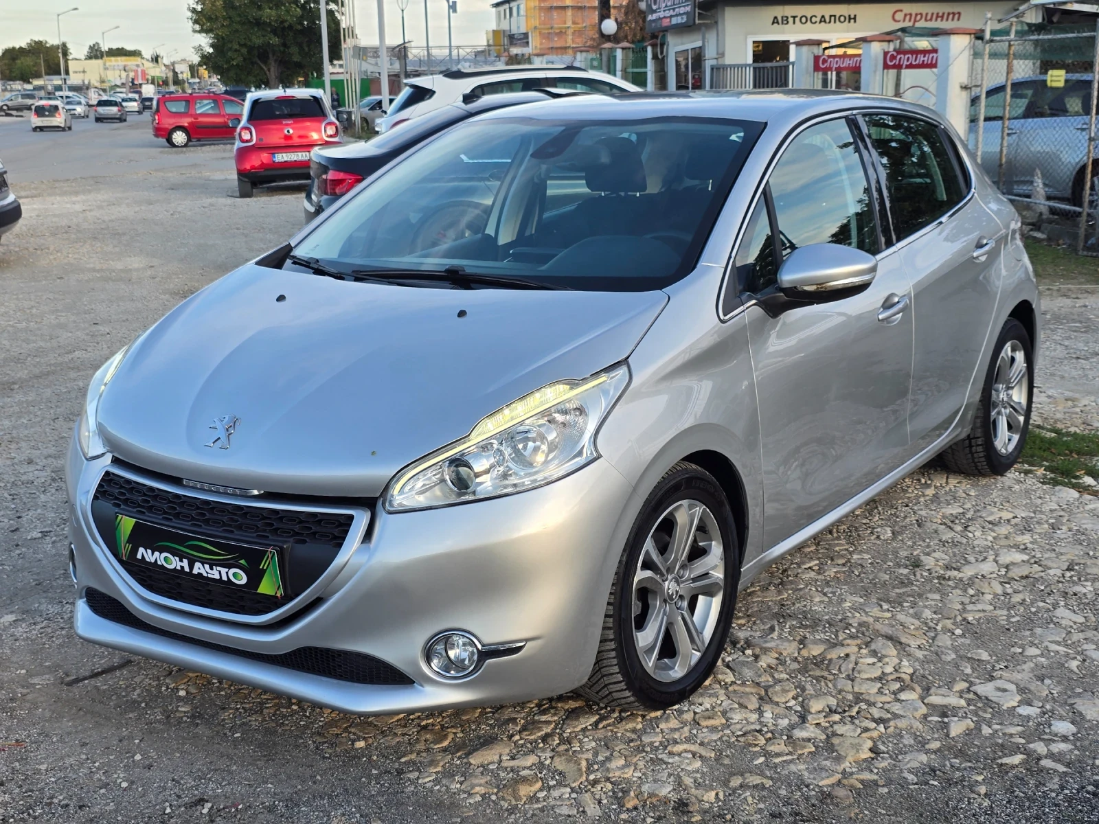 Peugeot 208 1.6hdi* LED* TОП - изображение 3