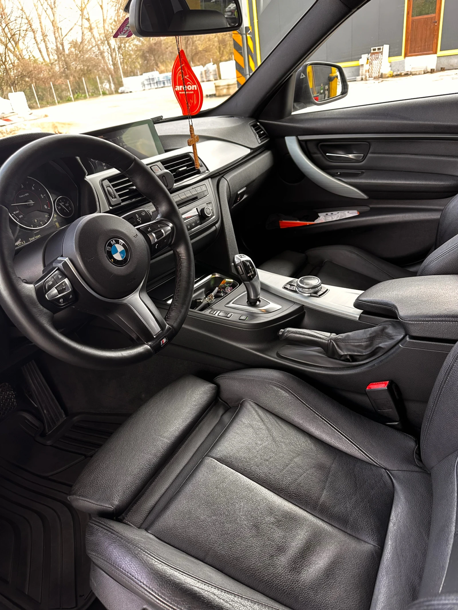 BMW 335 xd  - изображение 5