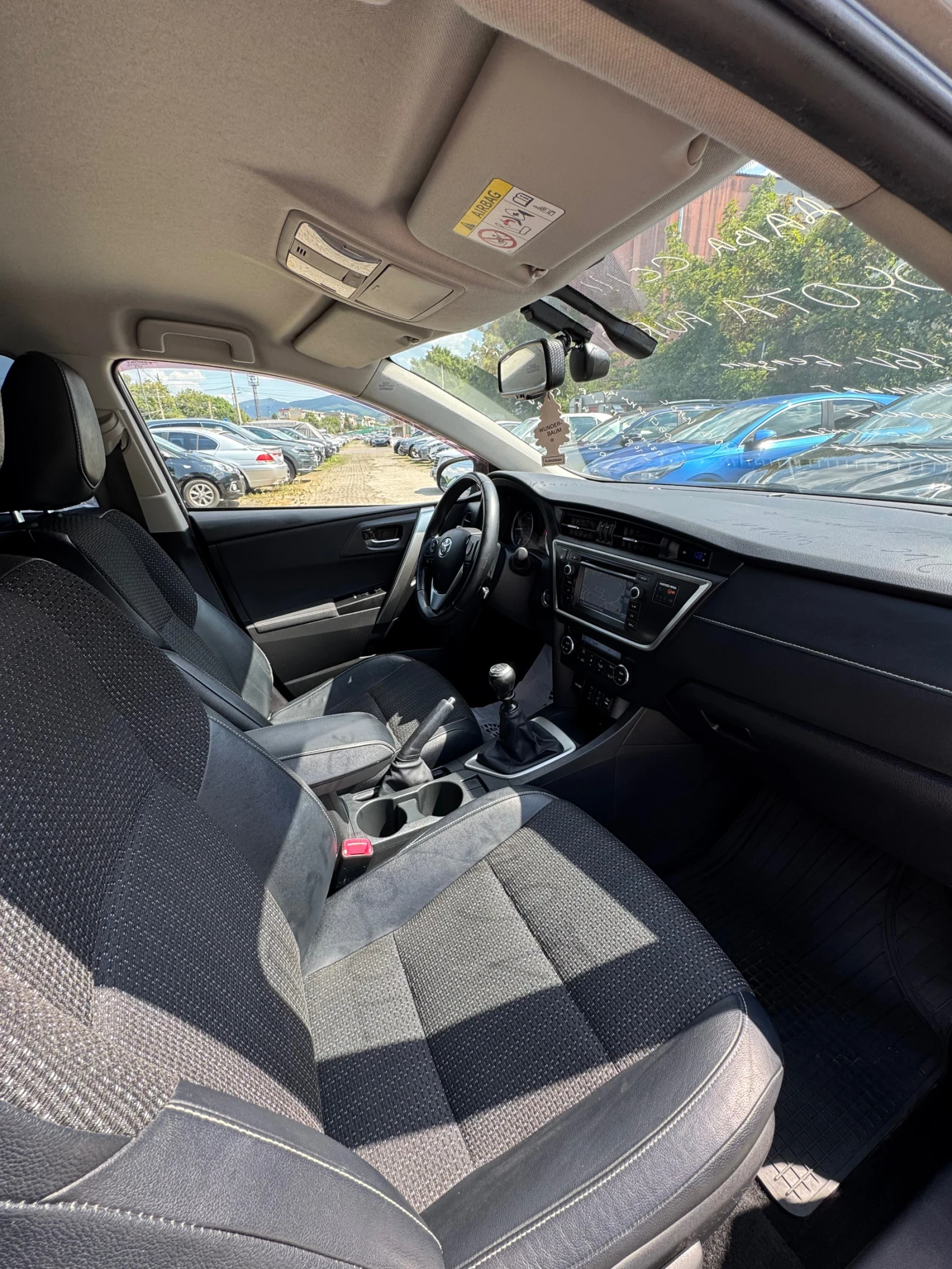 Toyota Auris 1.6 - изображение 9