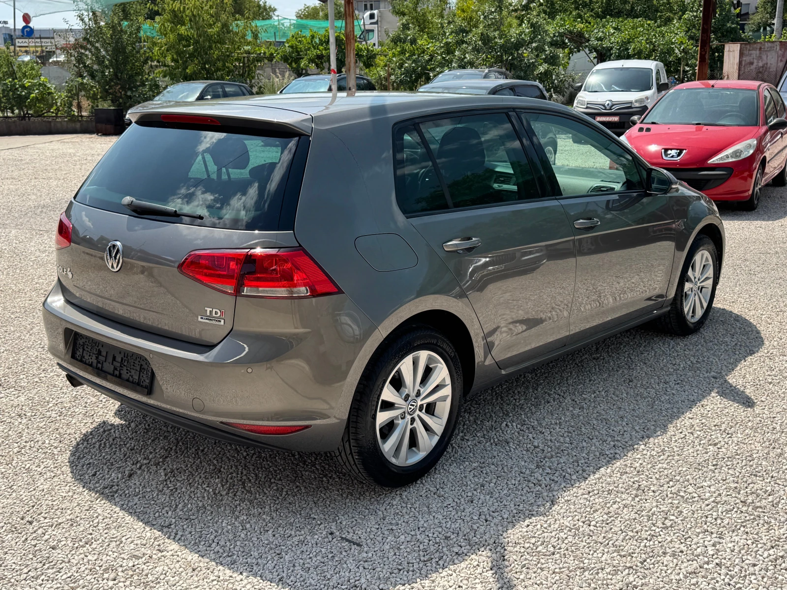 VW Golf КАТО НОВ - изображение 4