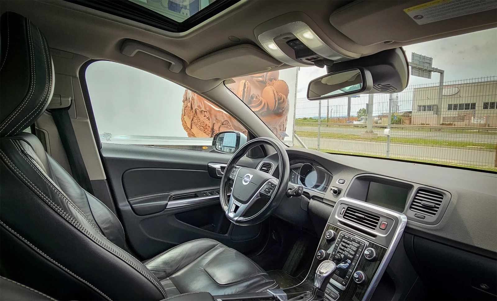 Volvo V60 Plug-in hybrid | Mobile.bg   12