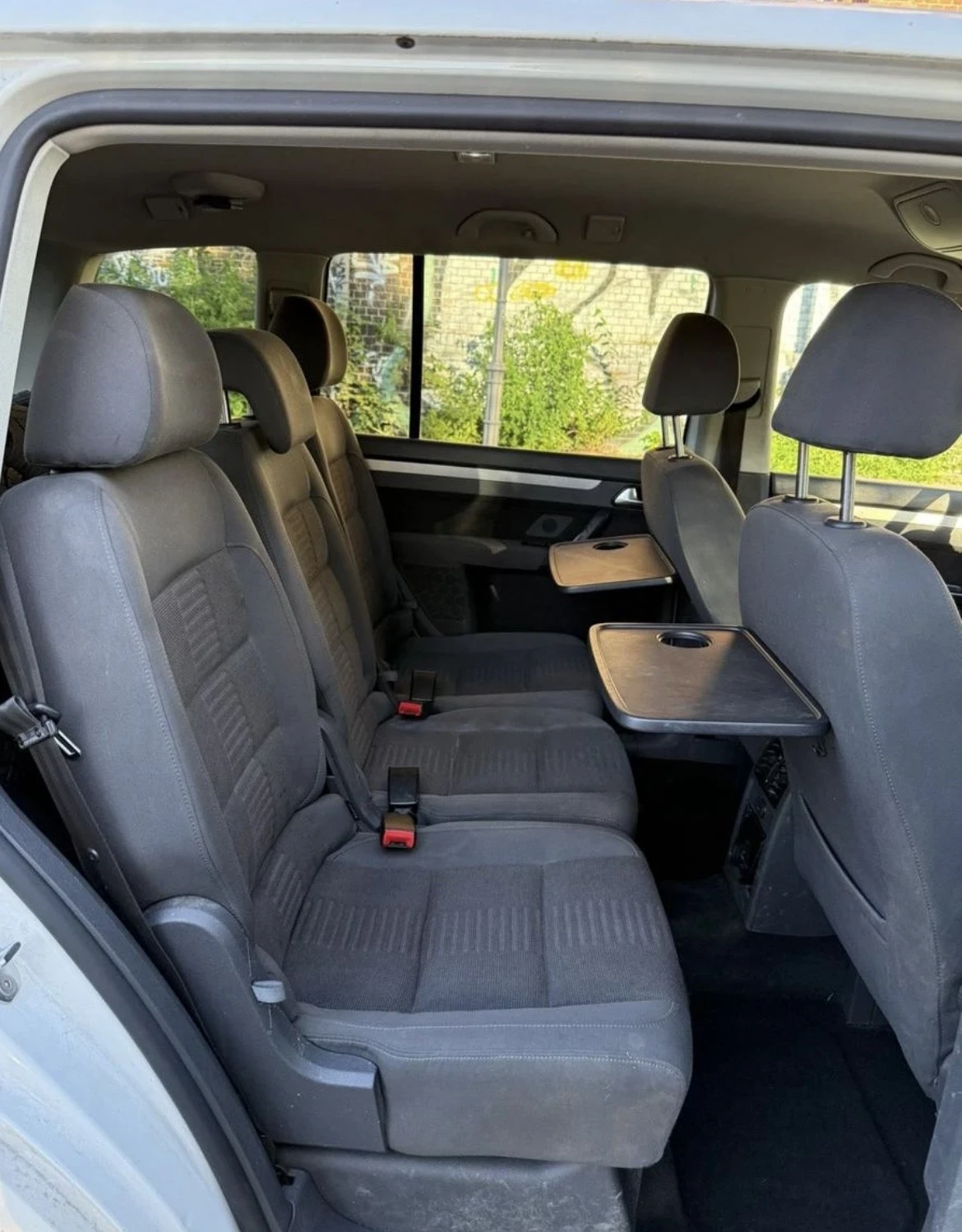 VW Touran 2.0 TDI R-Line 170 k.c. DSG - изображение 9