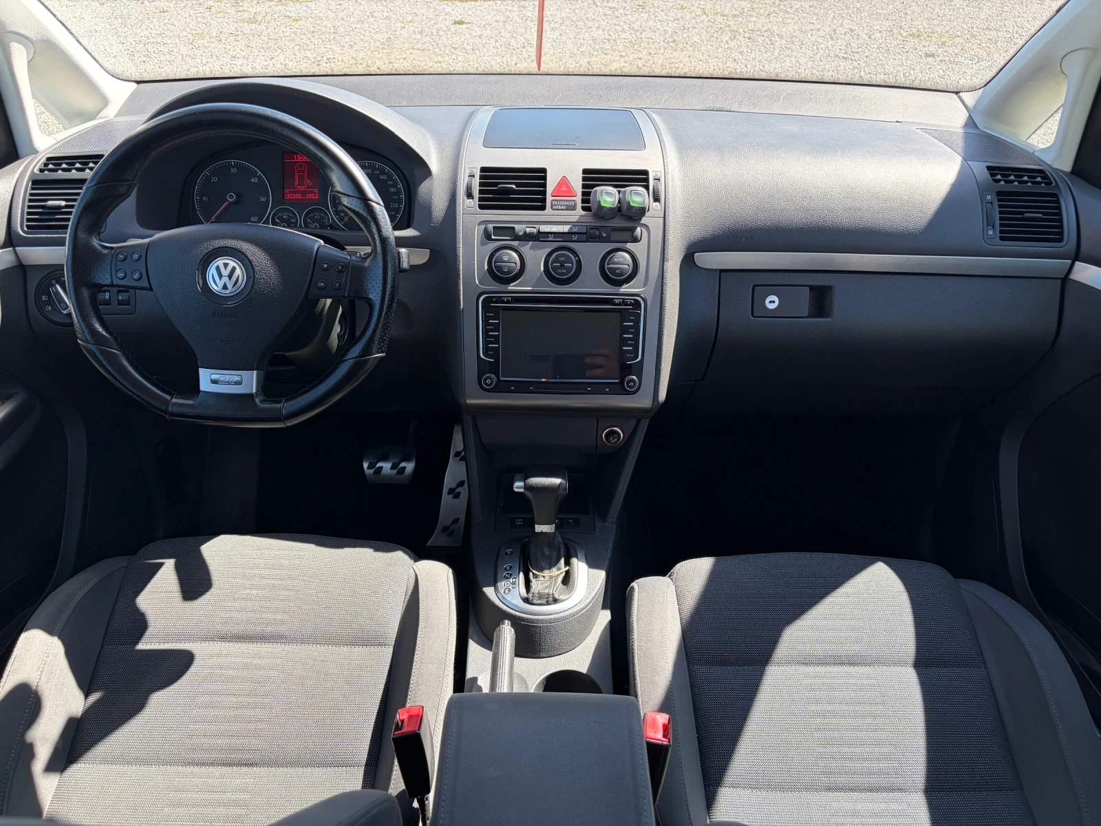 VW Touran 2.0 TDI R-Line 170 k.c. DSG | Mobile.bg � ����������� 15