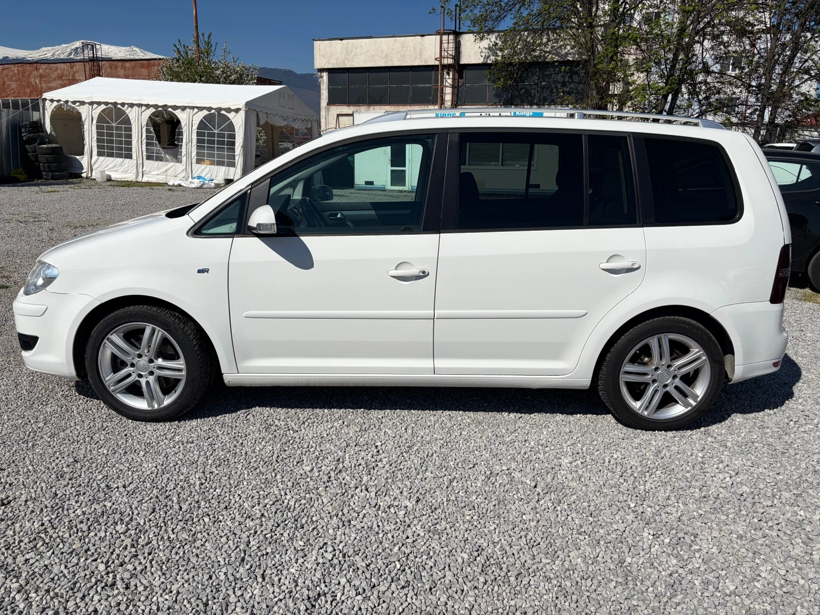 VW Touran 2.0 TDI R-Line 170 k.c. DSG | Mobile.bg � ����������� 2