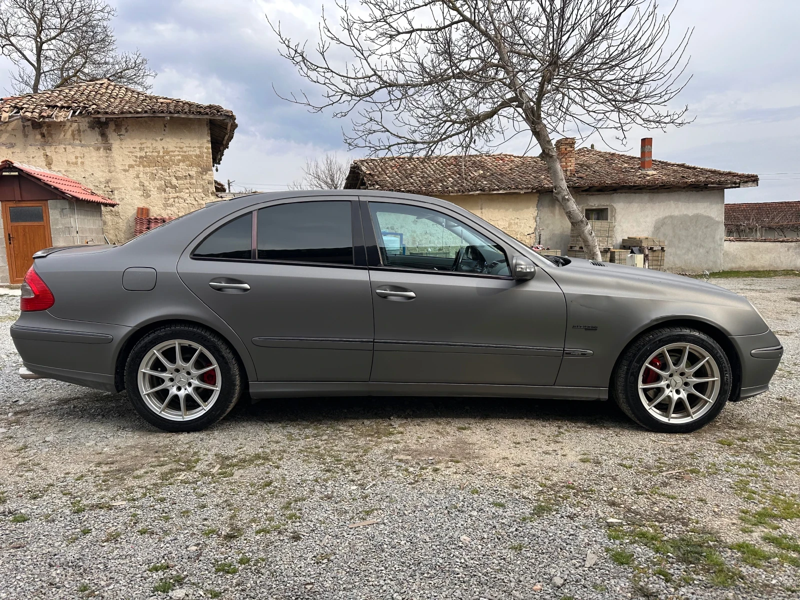 Mercedes-Benz E 320 3.2, снимка 3 - Автомобили и джипове - 53725071