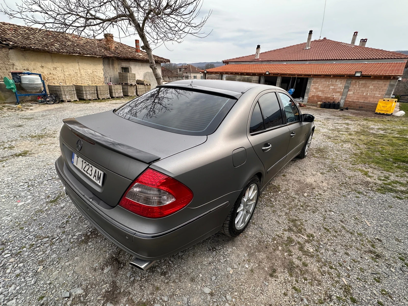 Mercedes-Benz E 320 3.2