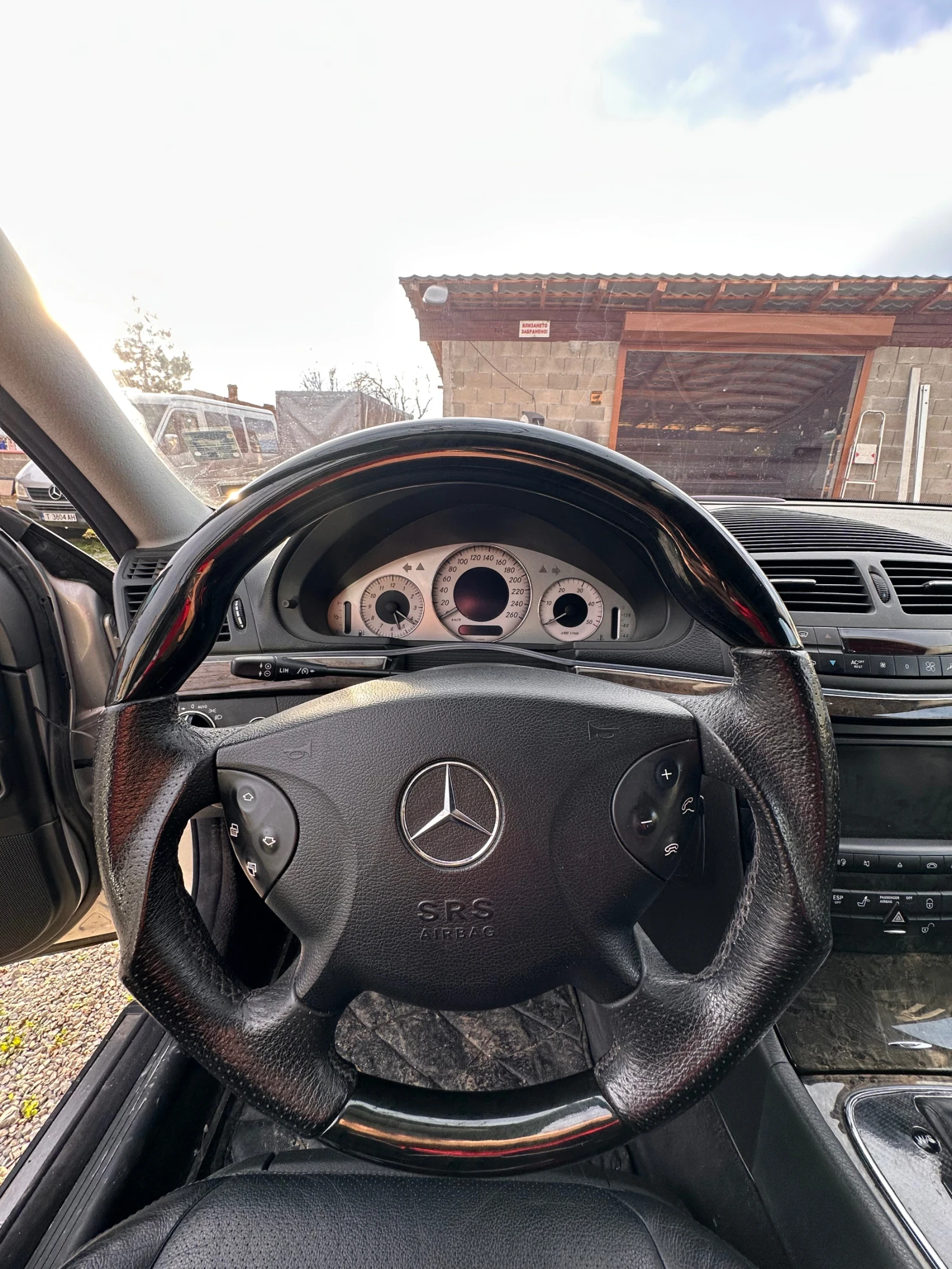 Mercedes-Benz E 320 3.2, снимка 7 - Автомобили и джипове - 53725071
