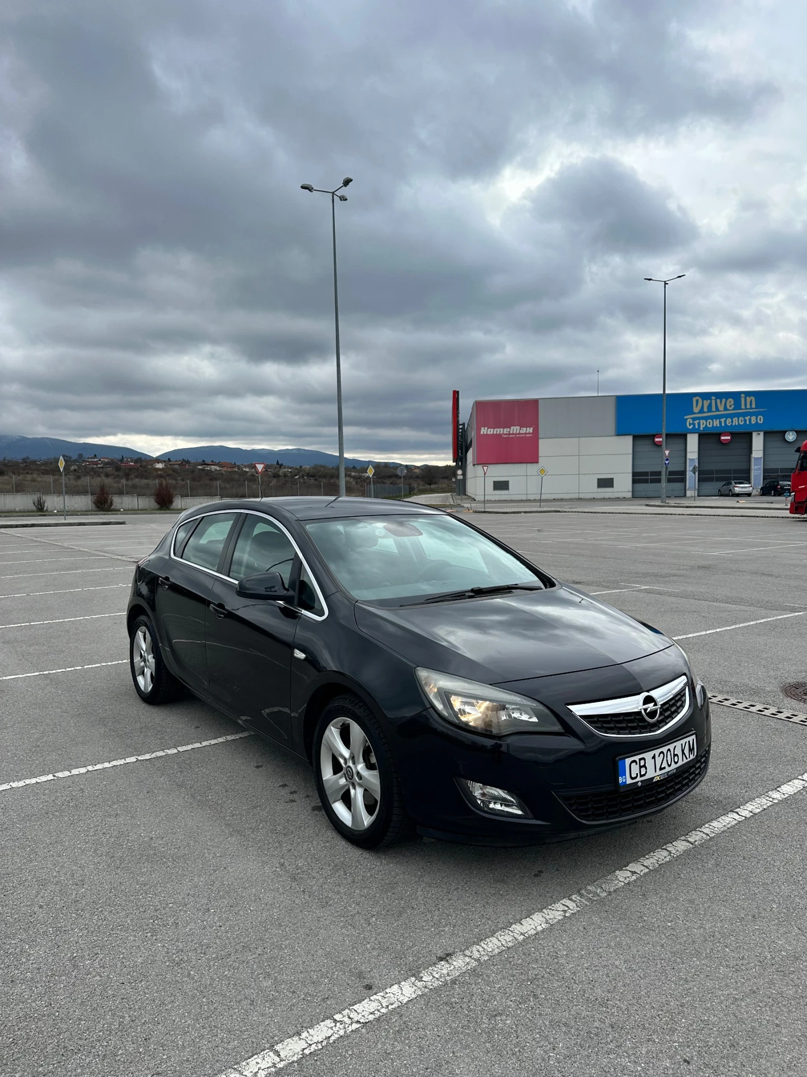 Opel Astra 1.7 CDTI, снимка 7 - Автомобили и джипове - 54182293