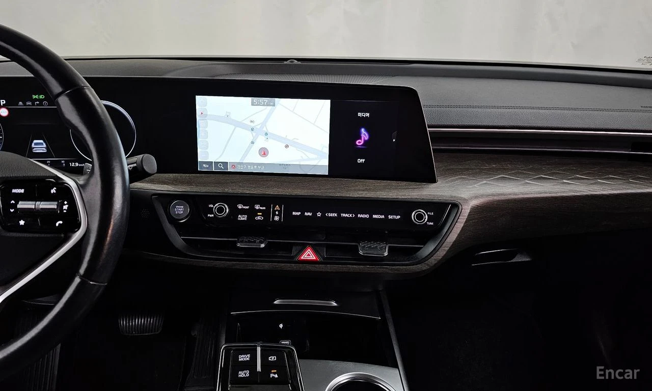 Kia K8 2.5* NOBLESSE* ПОДГРЕВ* ОБДУХВАНЕ* LANE* ASSIST* 3, снимка 10 - Автомобили и джипове - 54576879