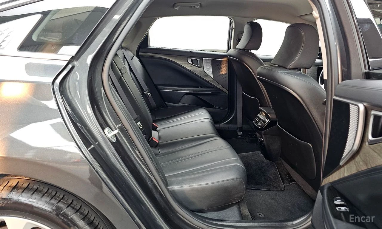 Kia K8 2.5* NOBLESSE* ПОДГРЕВ* ОБДУХВАНЕ* LANE* ASSIST* 3, снимка 16 - Автомобили и джипове - 54576879
