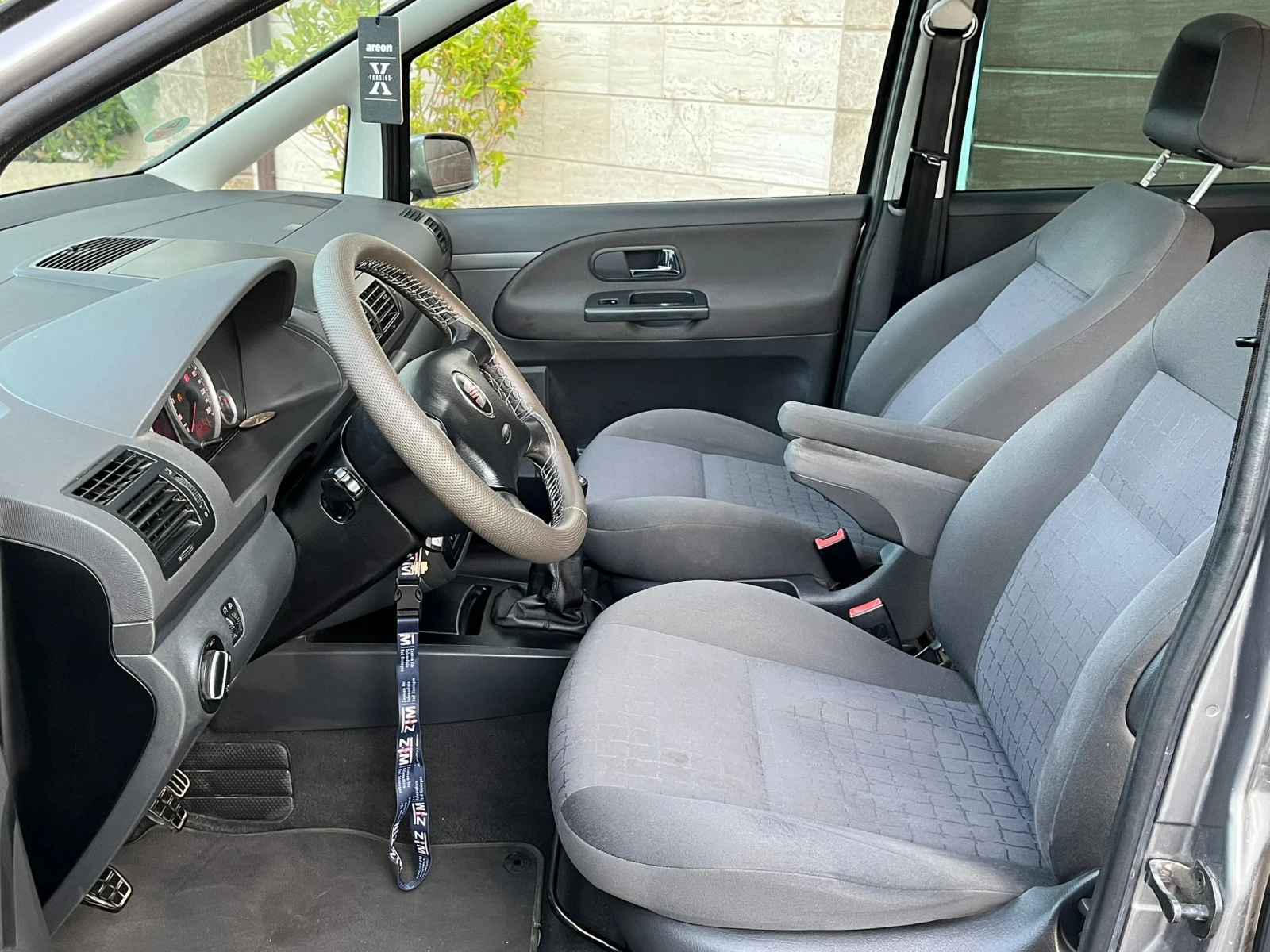 Seat Alhambra 2.0TDI/140/7М/2009/Г, снимка 11 - Автомобили и джипове - 54610910