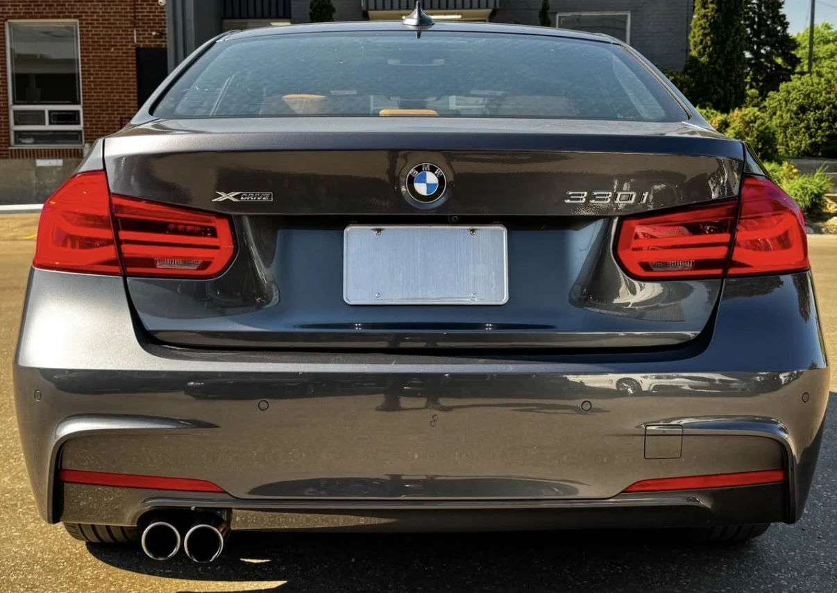BMW 330 XDRIVE * М ПАКЕТ * HUD * ДИСТРОНИК * 360 КАМЕРА, снимка 4 - Автомобили и джипове - 54856045