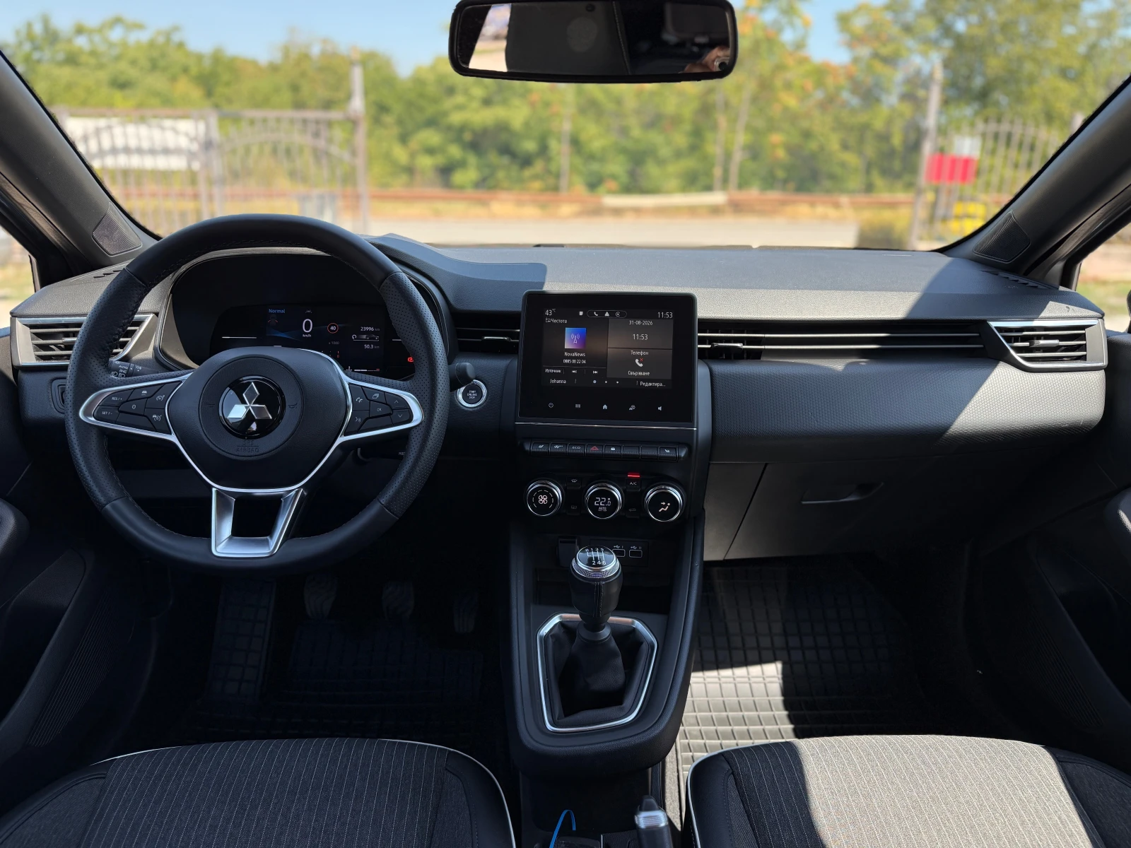 Renault Clio 1.0I * НОВ АВТОМОБИЛ* ДОКАЗУЕМИ КИЛОМЕТРИ* , снимка 8 - Автомобили и джипове - 55901864