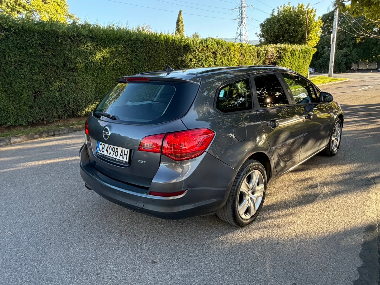 Opel Astra Автоматик, снимка 5 - Автомобили и джипове - 56348387