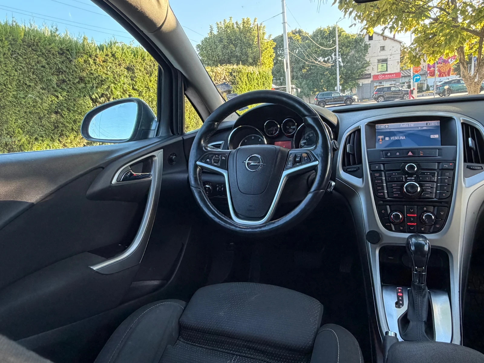 Opel Astra Автоматик, снимка 13 - Автомобили и джипове - 56348387