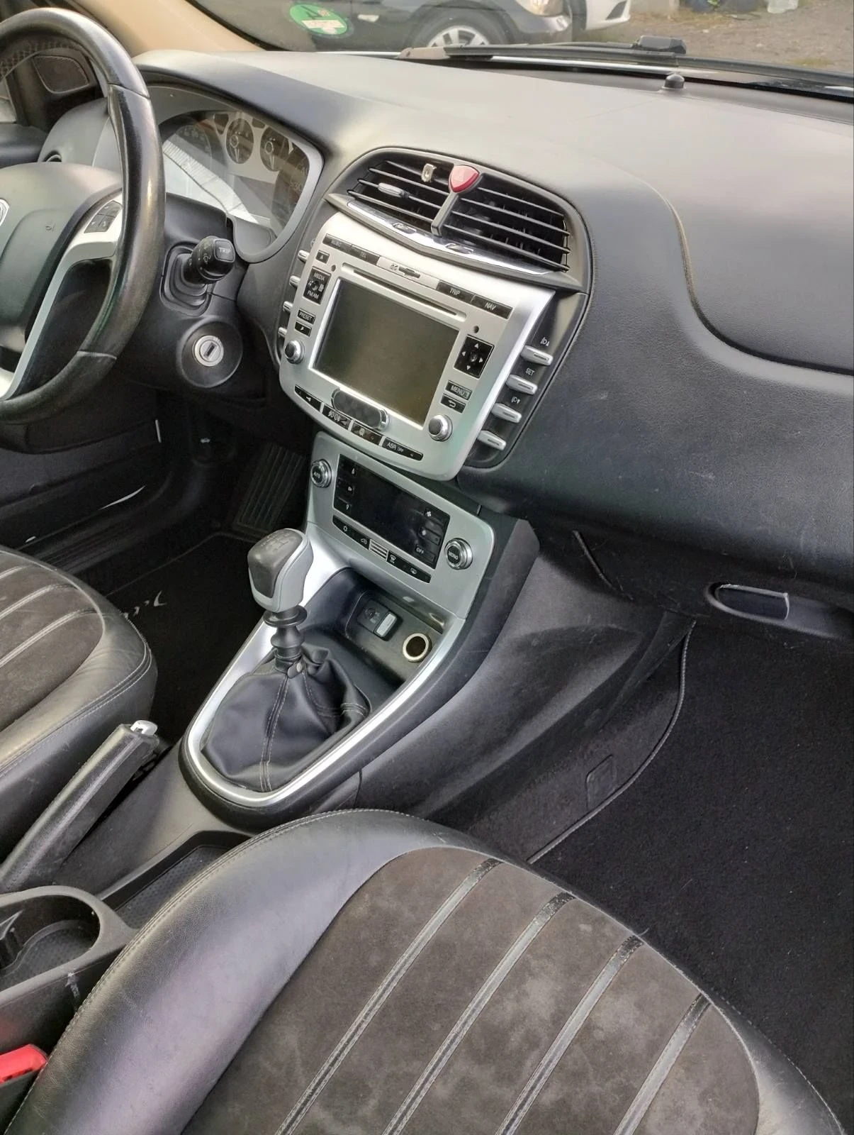 Lancia Delta 1.4 T EURO 5 | Mobile.bg � ����������� 16