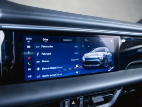 Porsche Macan 4* DISTR* AIR* HUD* PANO* BOSE* CAMERA* CARPLAY* , снимка 10