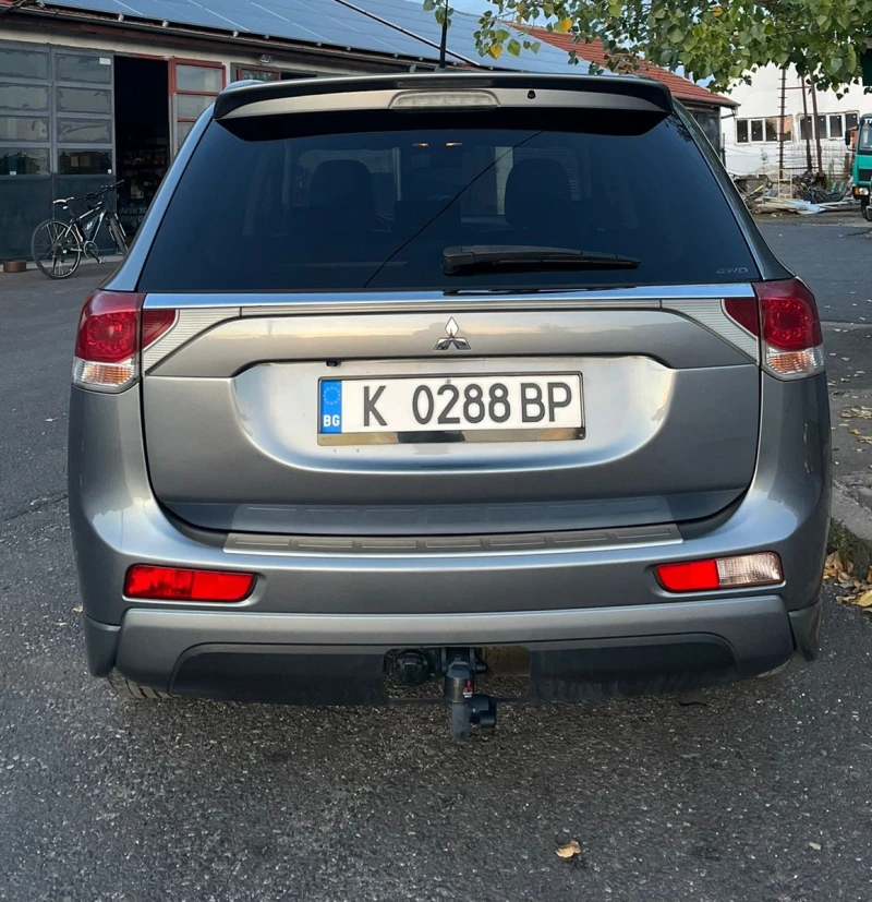 Mitsubishi Outlander, снимка 3 - Автомобили и джипове - 47454847