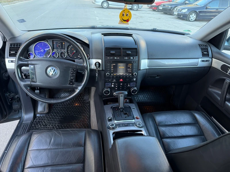 VW Touareg 3.0 , снимка 8 - Автомобили и джипове - 47994351