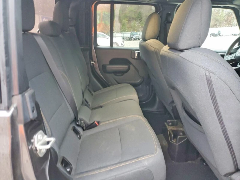 Jeep Gladiator Willys 4X4 * СТАВА НА ГАЗ* , снимка 10 - Автомобили и джипове - 53303063