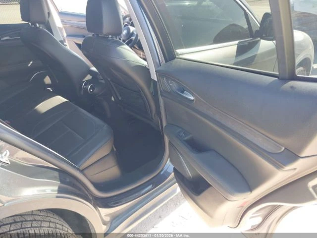 Alfa Romeo Stelvio Ti Sport AWD* KEYLESS* �������* ������ �����*  | Mobile.bg � ����������� 11