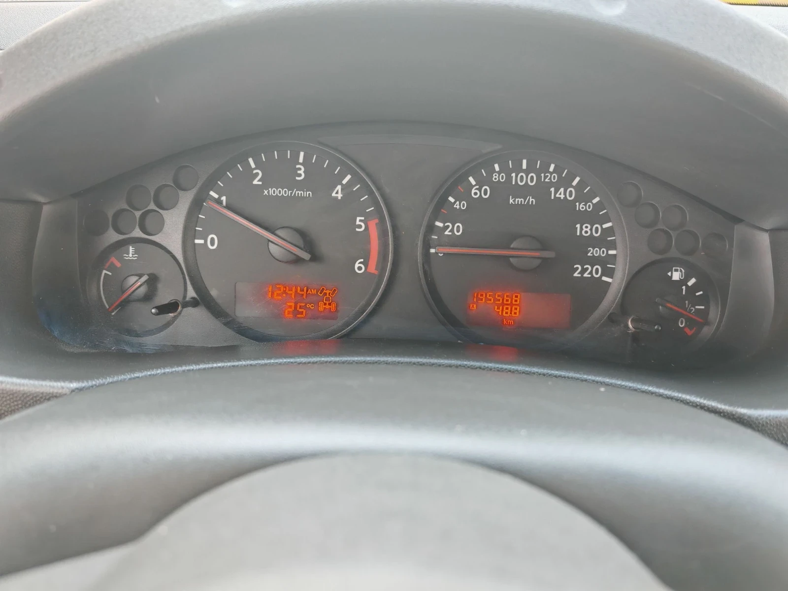 Nissan Navara 2.5 TDCI, 190к.с. - изображение 9