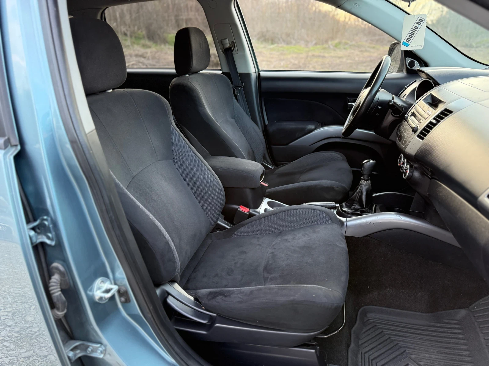 Mitsubishi Outlander 4WD, снимка 13 - Автомобили и джипове - 52606561