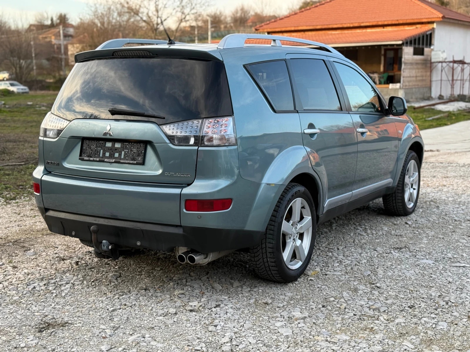 Mitsubishi Outlander 4WD, снимка 5 - Автомобили и джипове - 52606561