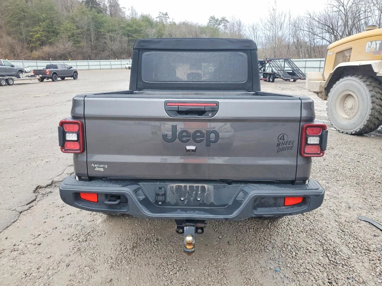 Jeep Gladiator Willys 4X4 * СТАВА НА ГАЗ*  - изображение 6