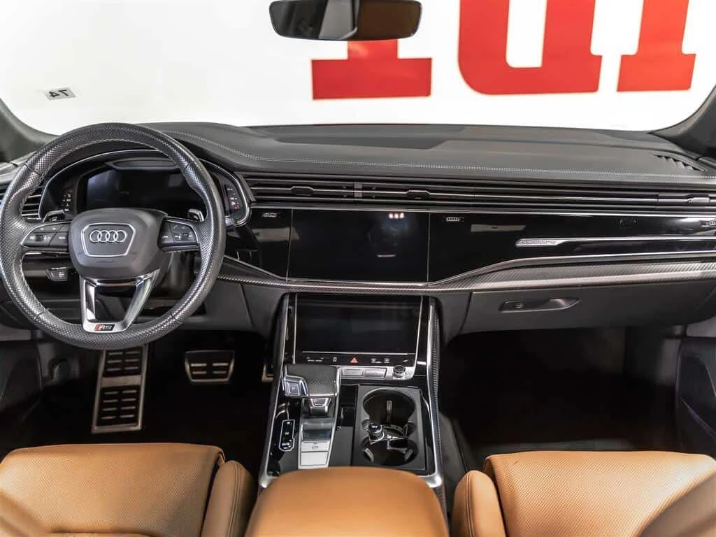 Audi RSQ8 | CARBON OPTIC| CARFAX, снимка 10 - Автомобили и джипове - 53894219