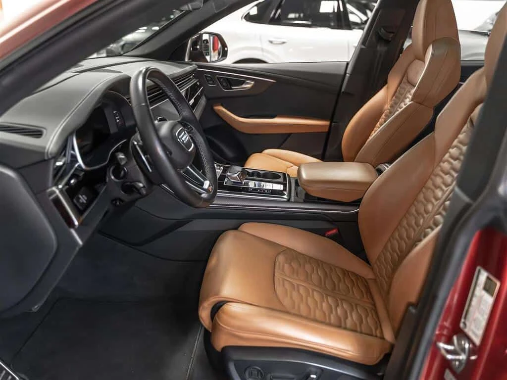 Audi RSQ8 | CARBON OPTIC| CARFAX, снимка 8 - Автомобили и джипове - 53894219