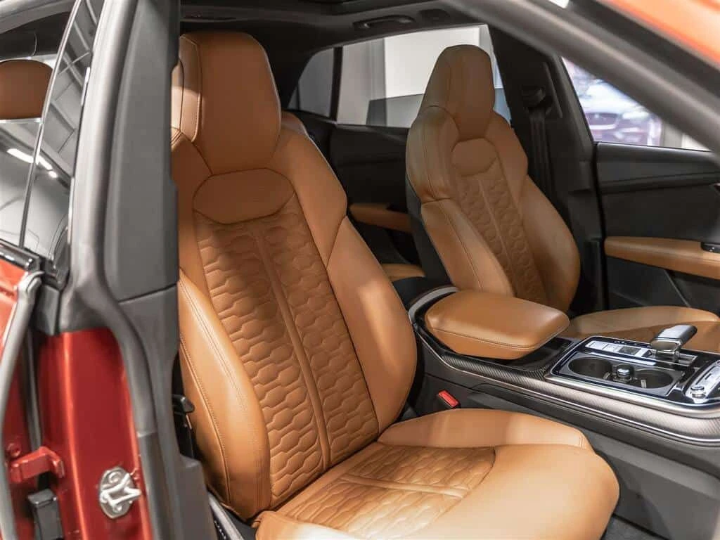 Audi RSQ8 | CARBON OPTIC| CARFAX, снимка 13 - Автомобили и джипове - 53894219