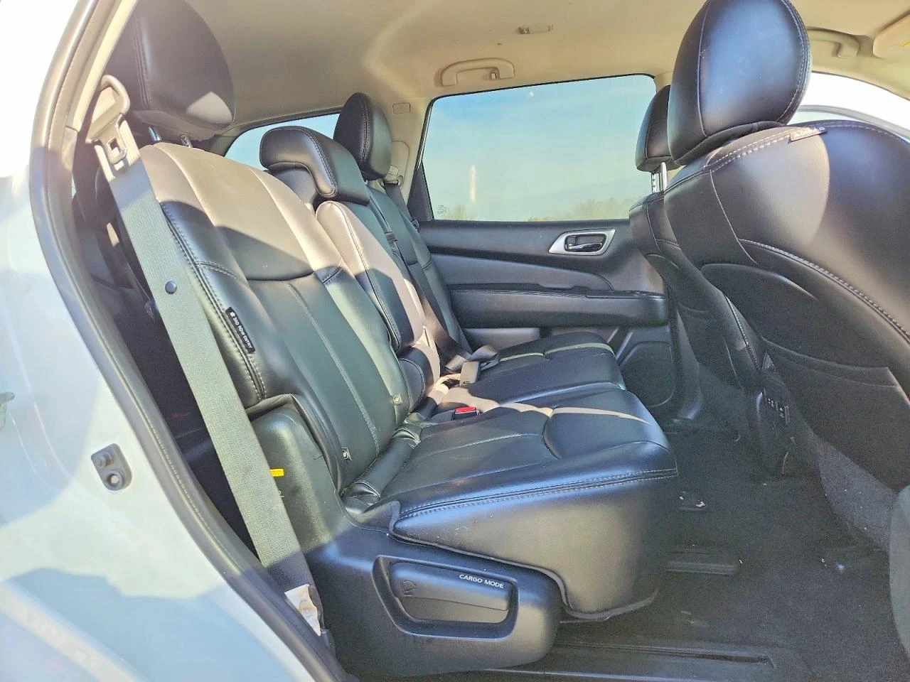 Nissan Pathfinder SL, снимка 10 - Автомобили и джипове - 53957922