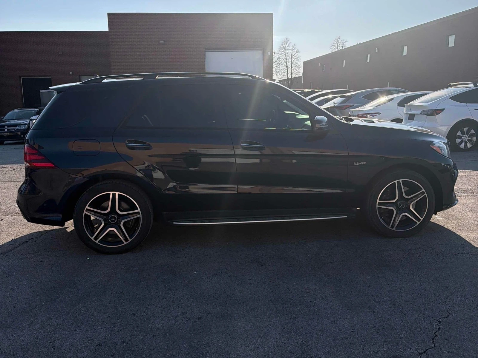 Mercedes-Benz GLE 43AMG* ПОДГРЕВ* KEYLESS* КАМЕРИ, снимка 4 - Автомобили и джипове - 54291888