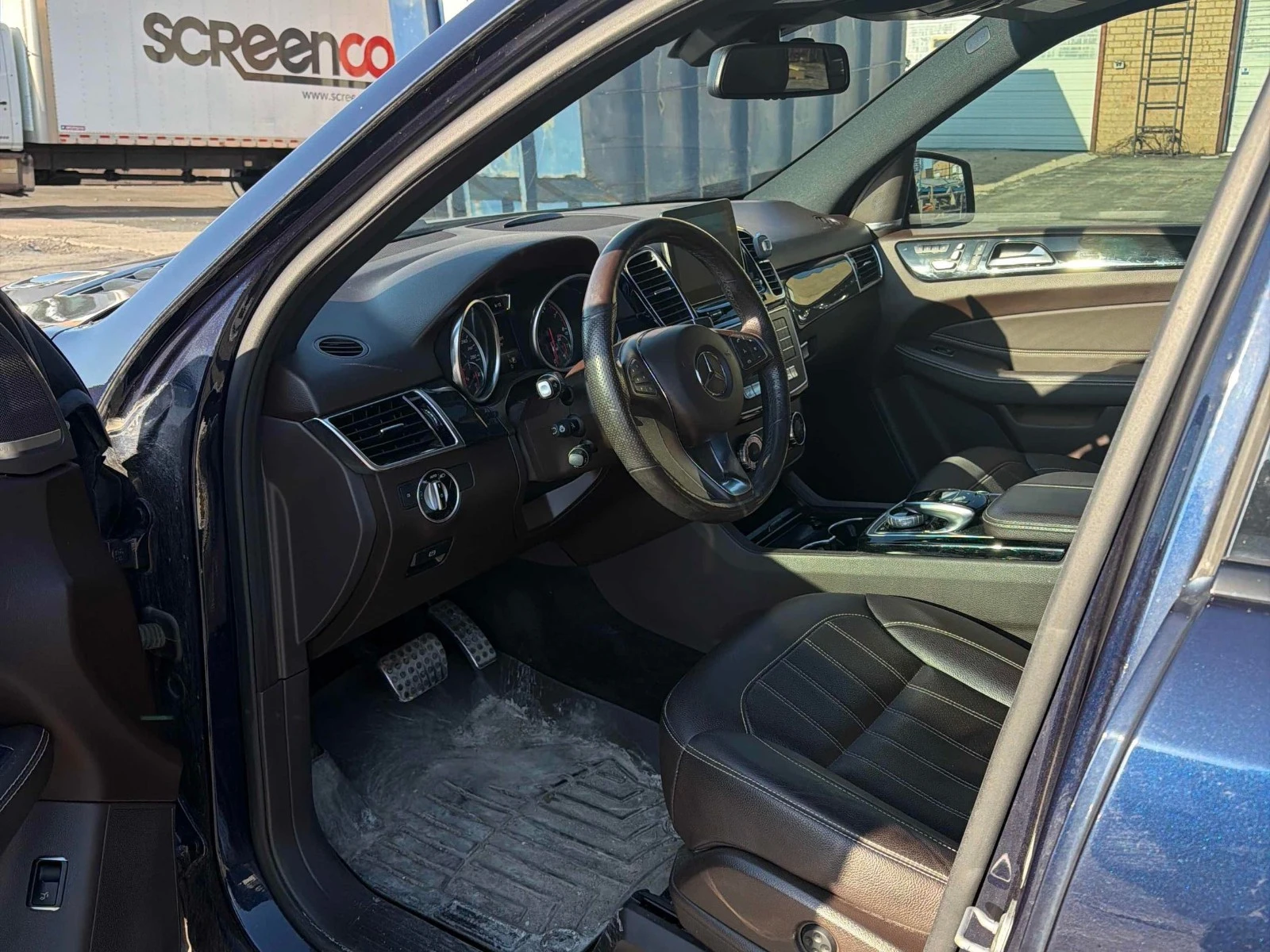 Mercedes-Benz GLE 43AMG* ПОДГРЕВ* KEYLESS* КАМЕРИ, снимка 7 - Автомобили и джипове - 54291888