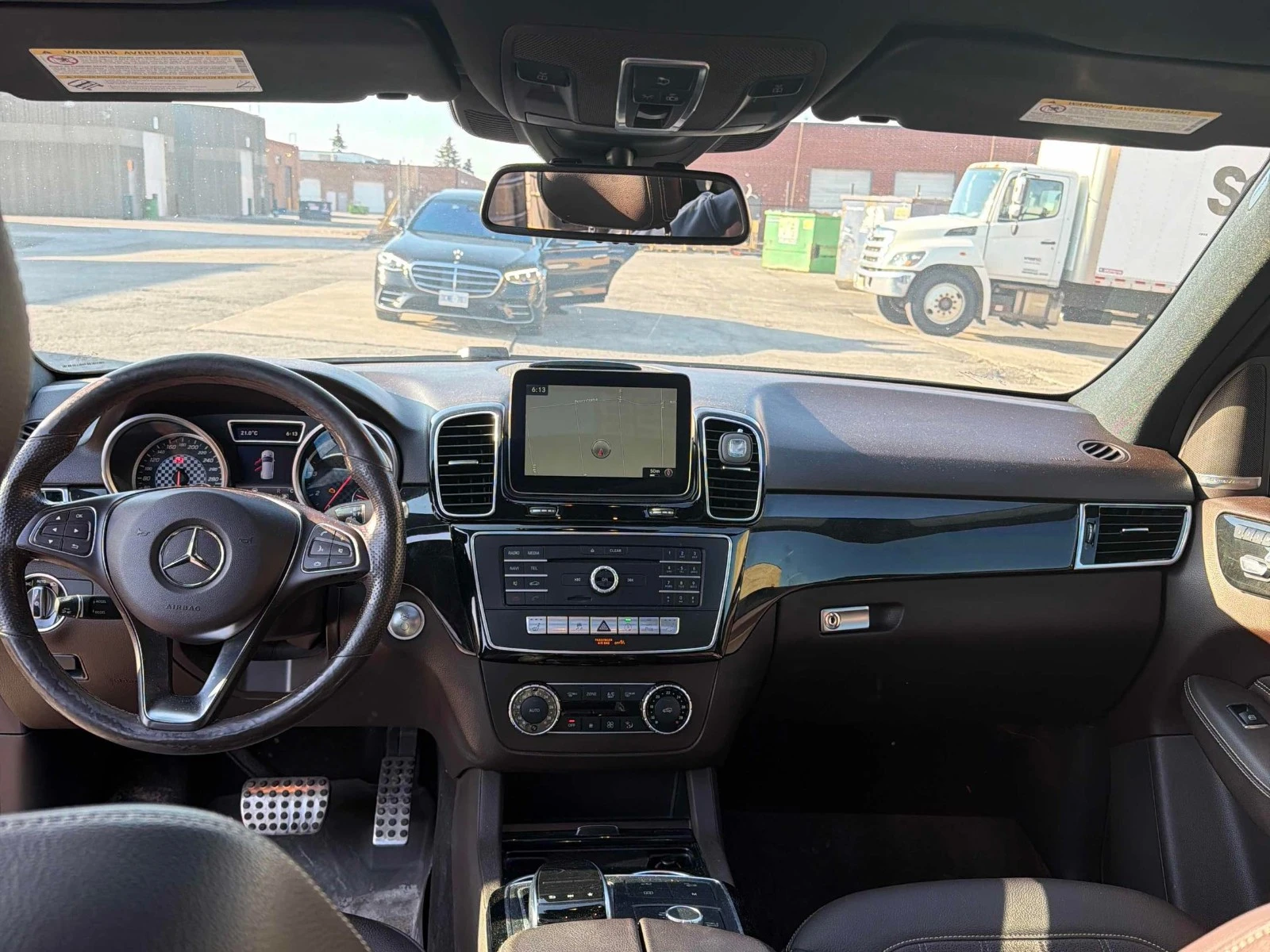 Mercedes-Benz GLE 43AMG* ПОДГРЕВ* KEYLESS* КАМЕРИ, снимка 9 - Автомобили и джипове - 54291888