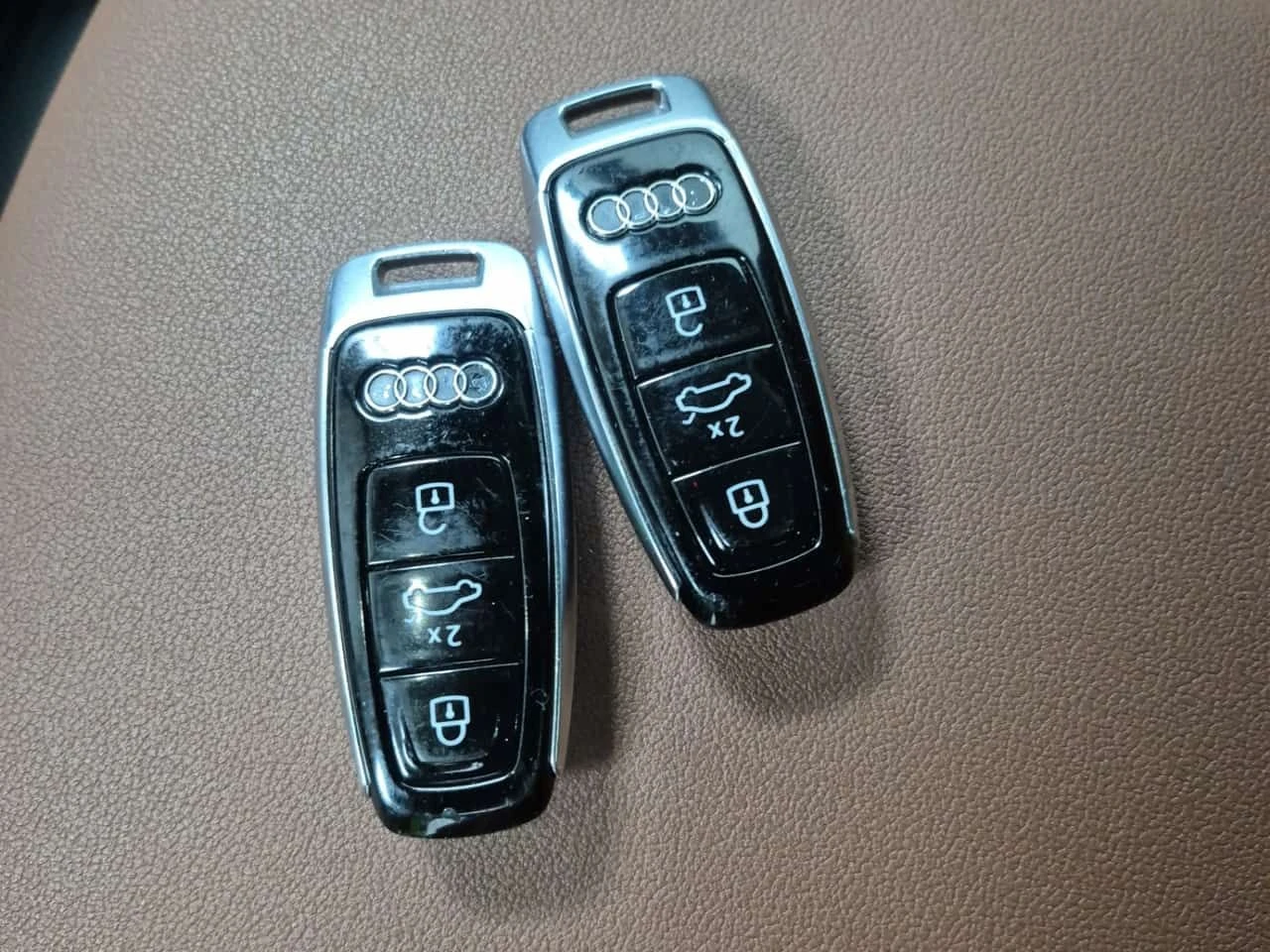 Audi Q7 * PROGRESSIV * ДИСТРОНИК * 360 * ОБДУХВАНЕ * ПАНО , снимка 8 - Автомобили и джипове - 54611832