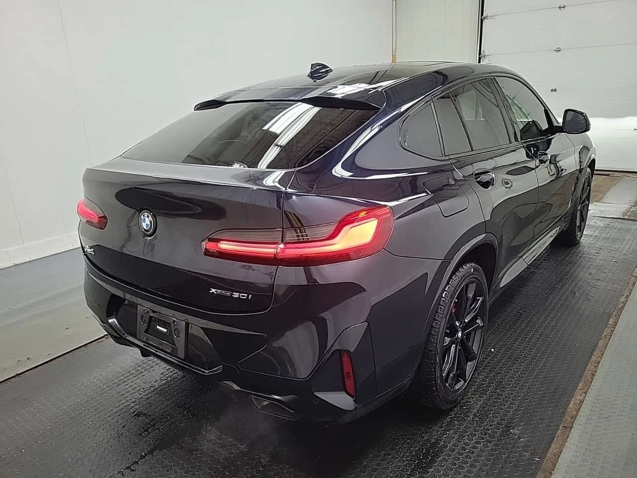 BMW X4 * XDRIVE30I * 2 КЛЮЧА * PANO * HUD * CARPLAY, снимка 3 - Автомобили и джипове - 54612094