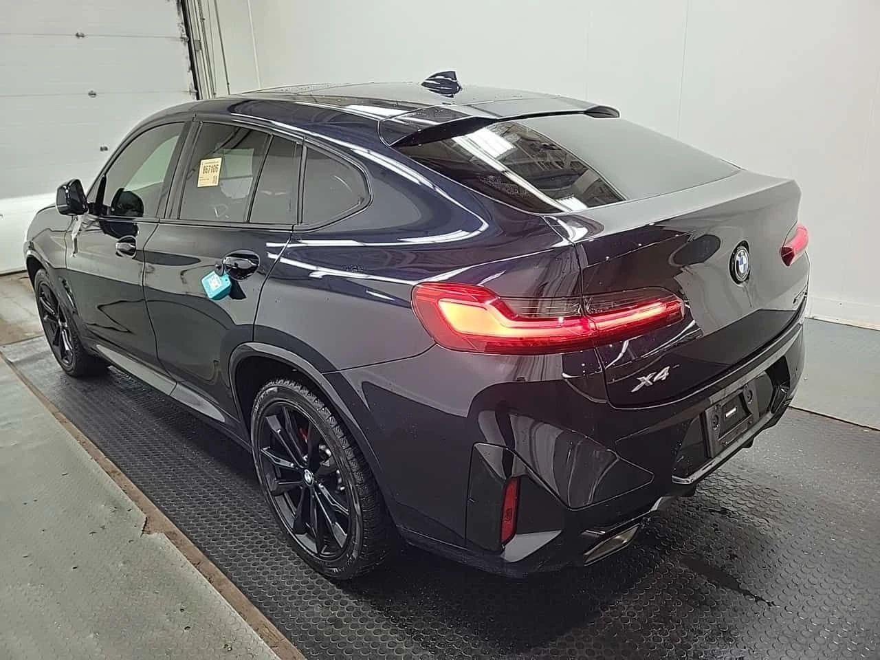 BMW X4 * XDRIVE30I * 2 КЛЮЧА * PANO * HUD * CARPLAY, снимка 4 - Автомобили и джипове - 54612094