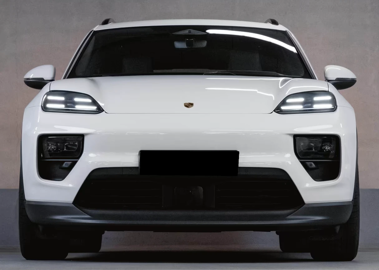 Porsche Macan 4* DISTR* AIR* HUD* PANO* BOSE* CAMERA* CARPLAY* , снимка 2 - Автомобили и джипове - 54938377