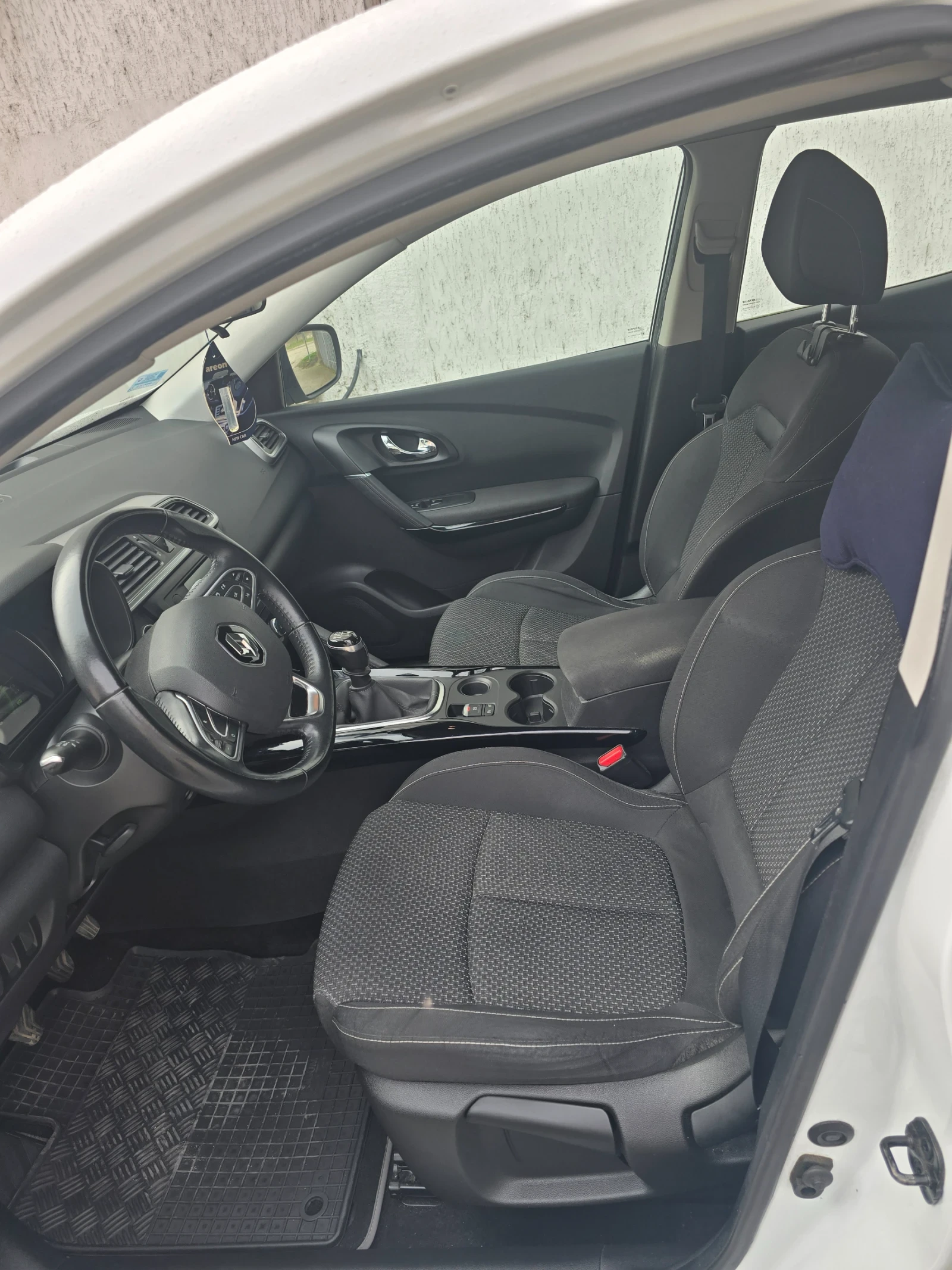 Renault Kadjar, снимка 7 - Автомобили и джипове - 55048590