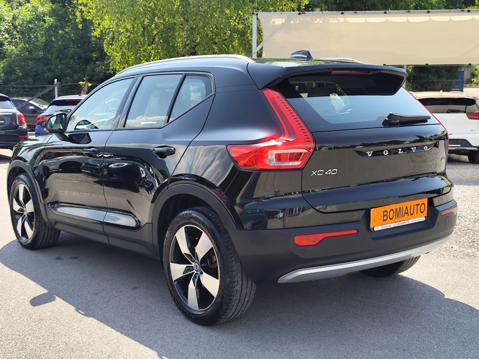 Volvo XC40 2.0D* АВТОМАТИК* EURO6D* LED* NAVI* ПАНОРАМА* , снимка 6 - Автомобили и джипове - 55332800
