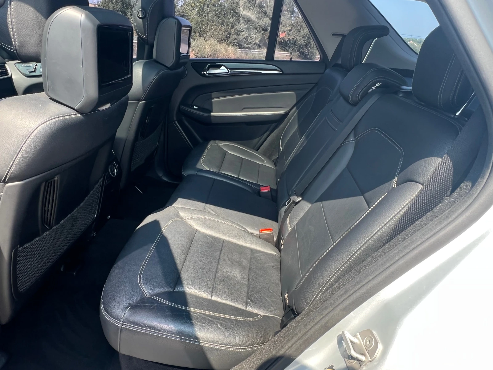 Mercedes-Benz ML 350  Собствен лизинг! 100% ОдобрениеУ, снимка 14 - Автомобили и джипове - 55769591